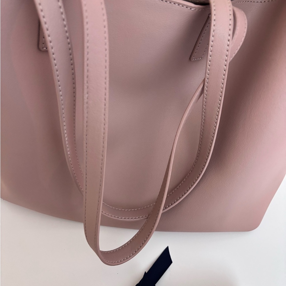 Away Women's Blush Italian Leather Latitude Travel Tote Bag - Picture 6 of 12